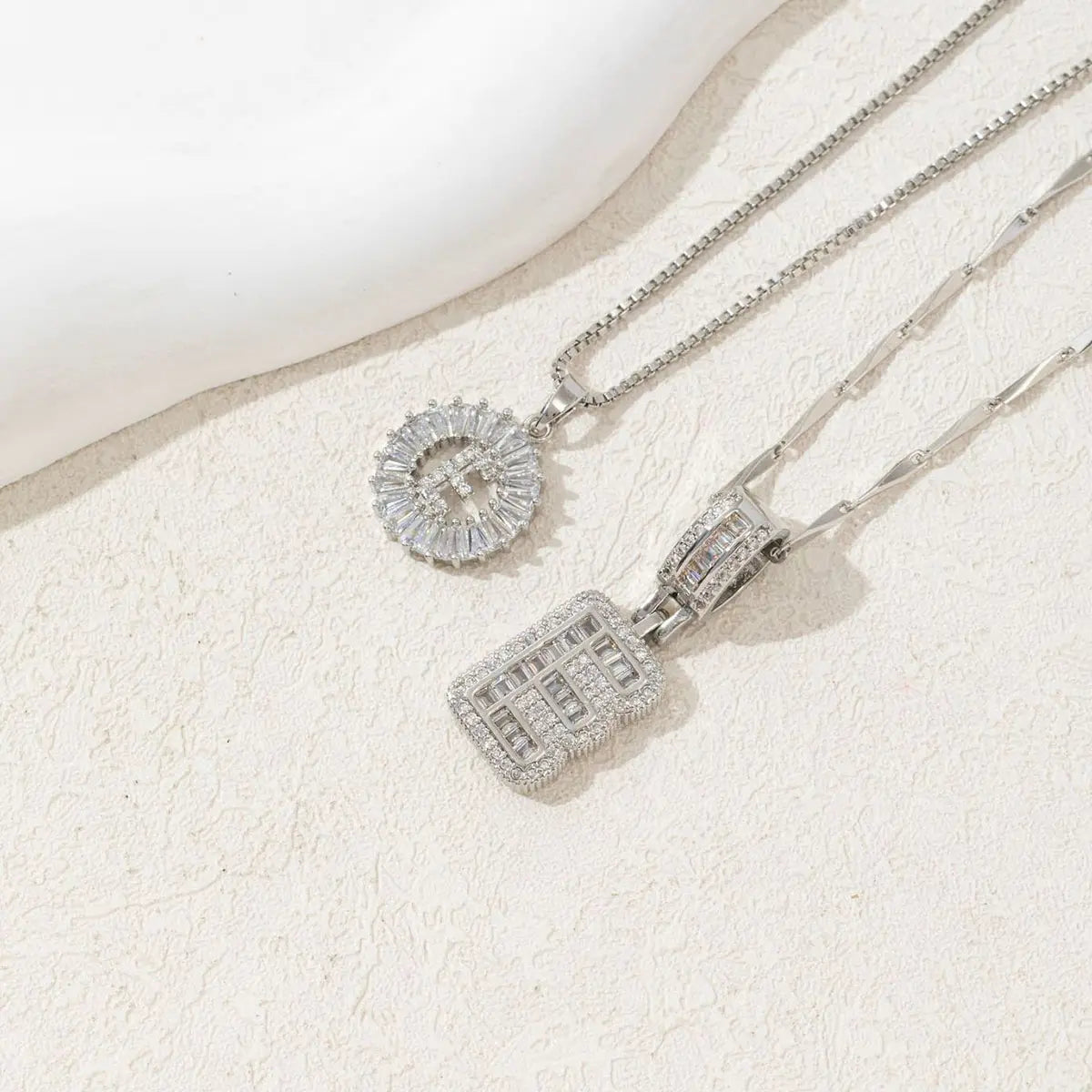 MINDEKA 2 Pack Initial Necklaces Letter Pendant Necklaces 14K Gold Plated Alphabet Necklaces with Adjustable 17''-19'' Chain for Women Mother’S Day Gift