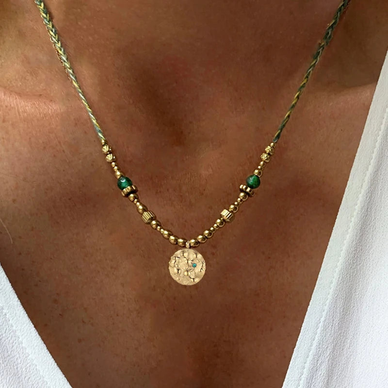 Creative Design Natural Stone Necklace Short Necklace Retro Ethnic Pink Green Black Red Natural Stone Pendant Women Jewelry