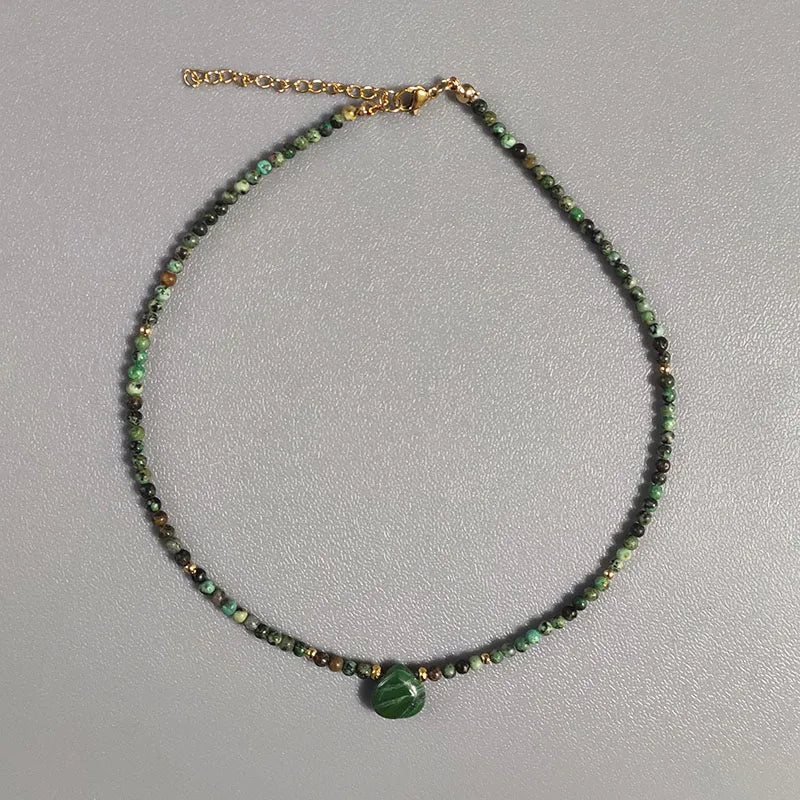 Creative Design Natural Stone Necklace Short Necklace Retro Ethnic Pink Green Black Red Natural Stone Pendant Women Jewelry