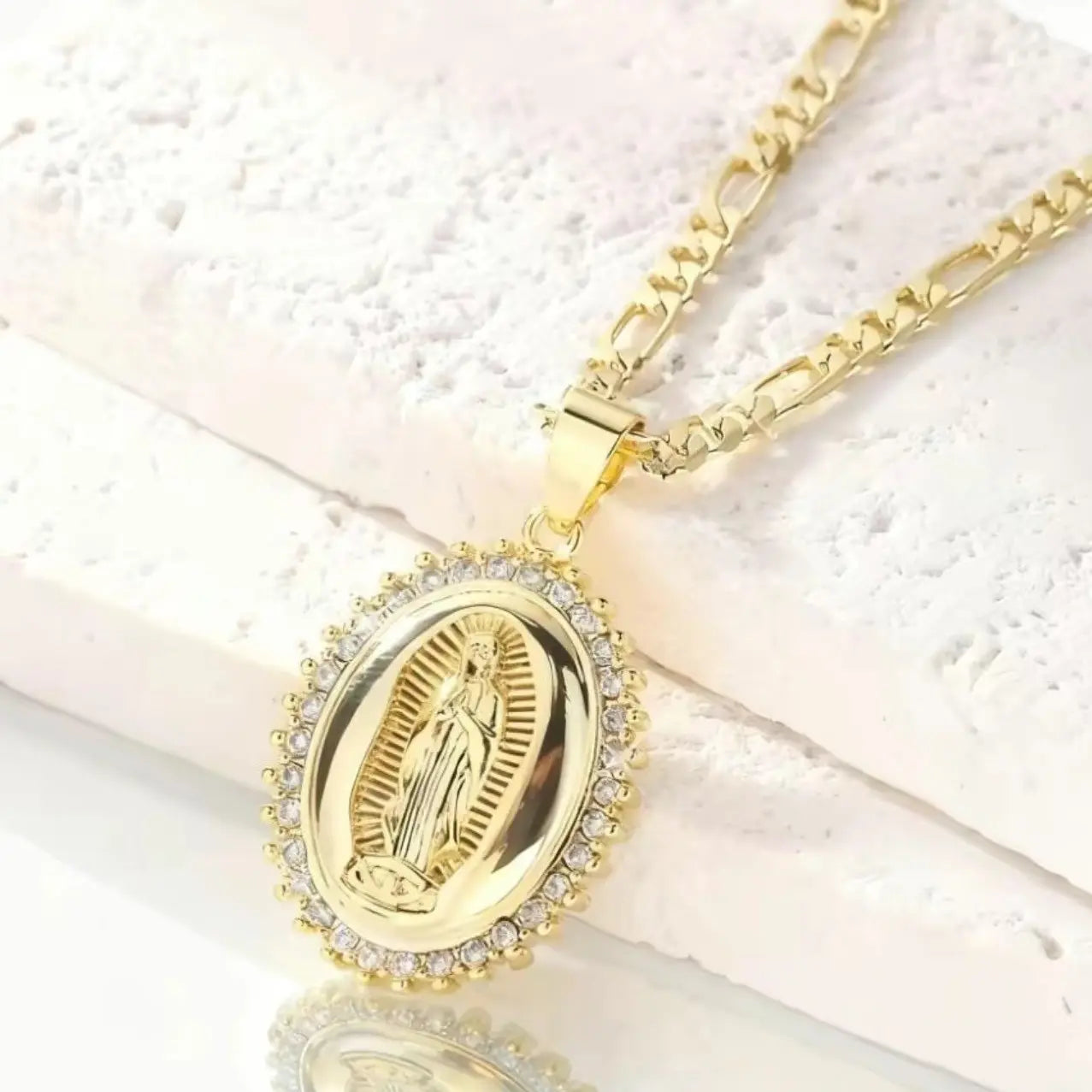 14K Gold Plated Virgin Mary Necklace - Virgen De Guadalupe Mother Mary Our Lady of Guadalupe Pendant Amulet for Women Jewelry Gift 22 Inches