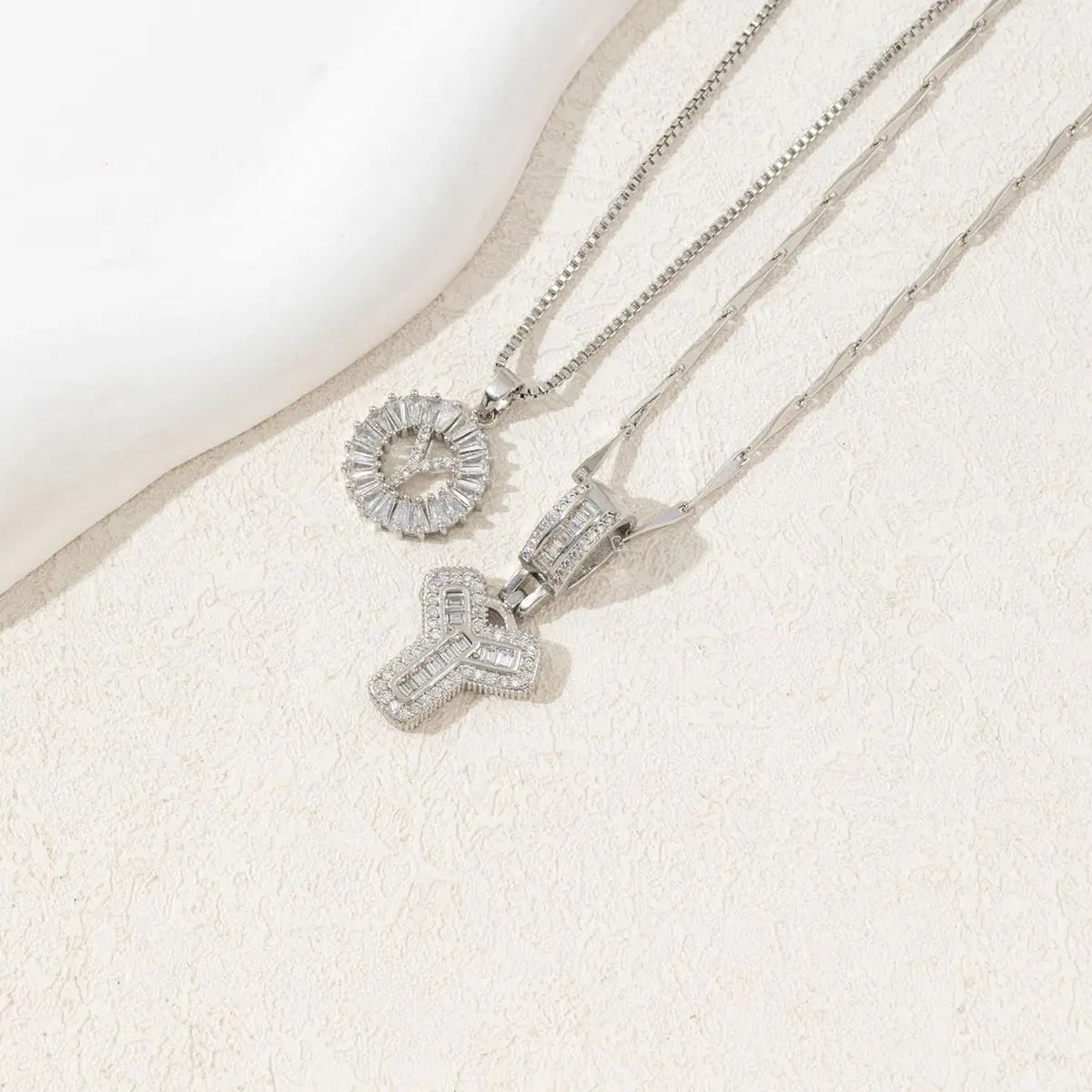 MINDEKA 2 Pack Initial Necklaces Letter Pendant Necklaces 14K Gold Plated Alphabet Necklaces with Adjustable 17''-19'' Chain for Women Mother’S Day Gift