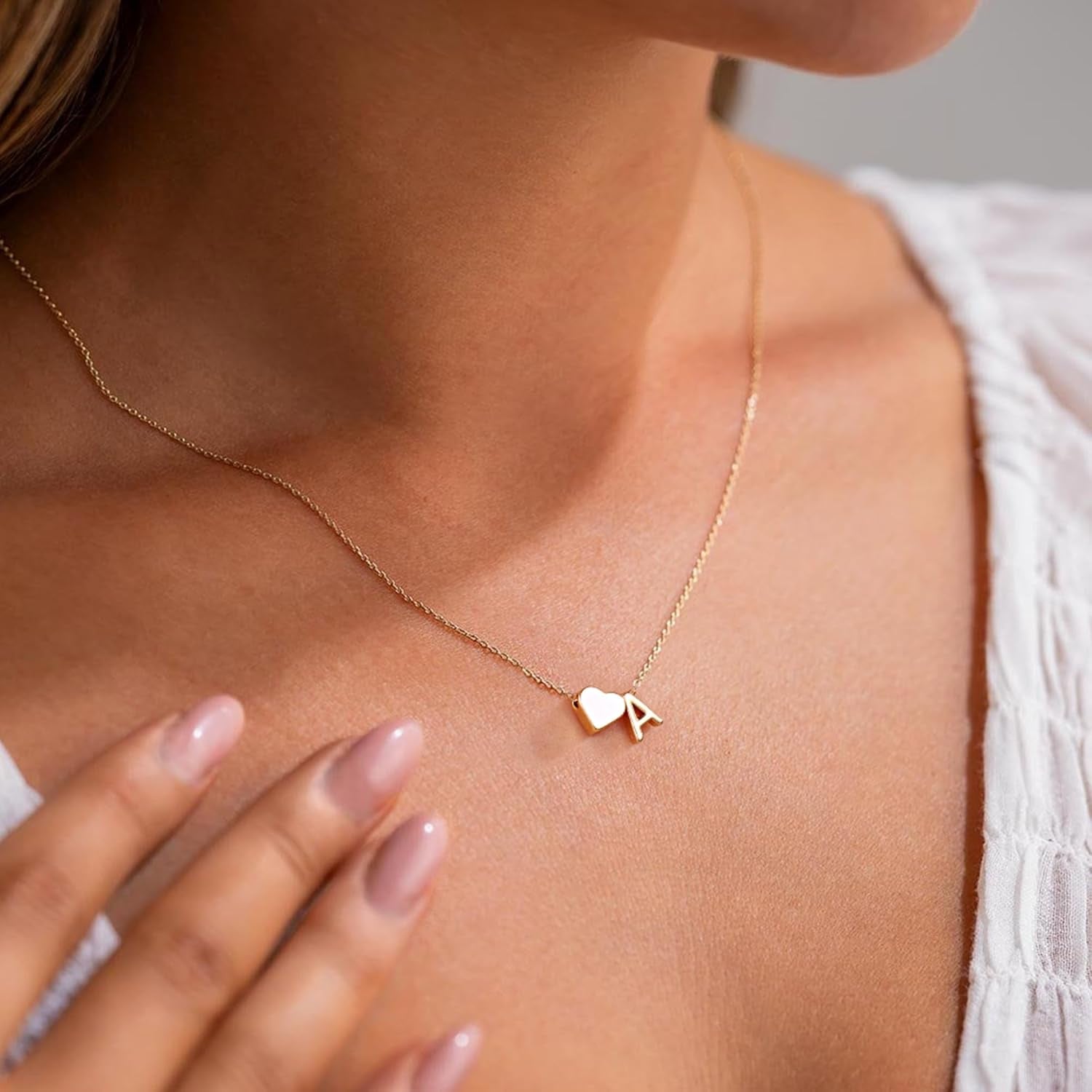 Regali Di Natale per Donne E Ragazze – Collana a Cuore Oro Con Lettere Da Donna, 14 Carati Placcato Oro Con Lettere A-Z Ciondolo a Forma Di Cuore Gioielli Regali Personalizzati per Donne