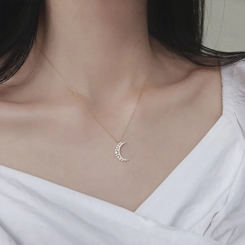 925 Sterling Silver Pavé Crystal Moon Pendant 14K Gold Plating Clavicle Chain Necklace Women Simple Temperament Wedding Jewelry
