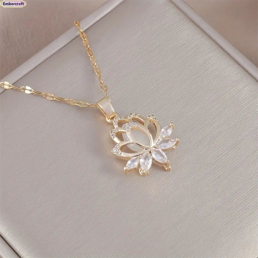 Women'S Gold Lotus Pendant Necklace, Cubic Zirconia Flower Charm Jewelry, Minimalist Dainty Accessories for Women, Spiritual Gift for Her, Daily Wear or Special Occasions, Gold Necklace Women,Summervibes