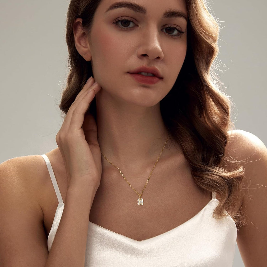 Collana Donna Oro 18K Con Ciondolo Diamante, Collana Placcata Oro Elegante, Gioielli Semplici E Raffinati, Regali per Ragazze E Signore, Gioielli Da Collo in Oro per Occasioni Speciali (45Cm)