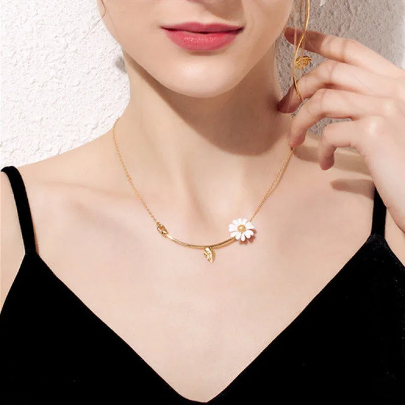 New Korean Style Long Daisy Flower Earrings for Women Asymmetrical Delicate Flower Style Earring Girls Sweet Jewelry Gift