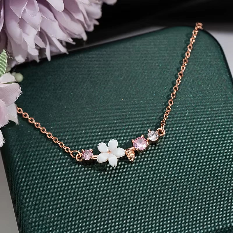 Romantic Shell Flower Pendant Necklace for Women Charm Zircon Clavicle Chain Statement Necklace Aestheitc Choker Jewelry Bijoux