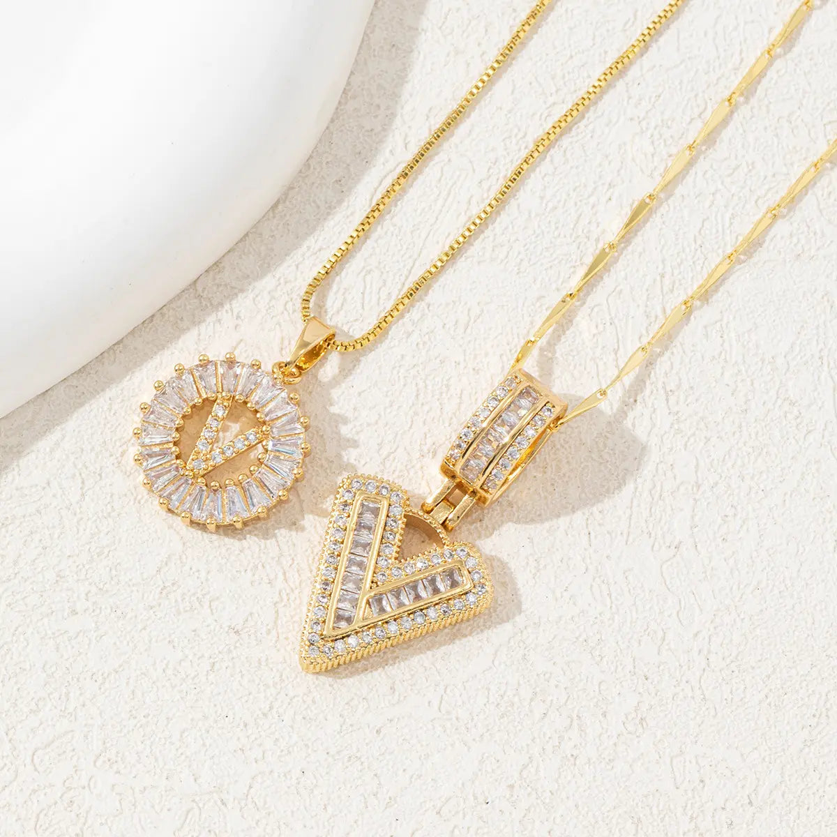 MINDEKA 2 Pack Initial Necklaces Letter Pendant Necklaces 14K Gold Plated Alphabet Necklaces with Adjustable 17''-19'' Chain for Women Mother’S Day Gift