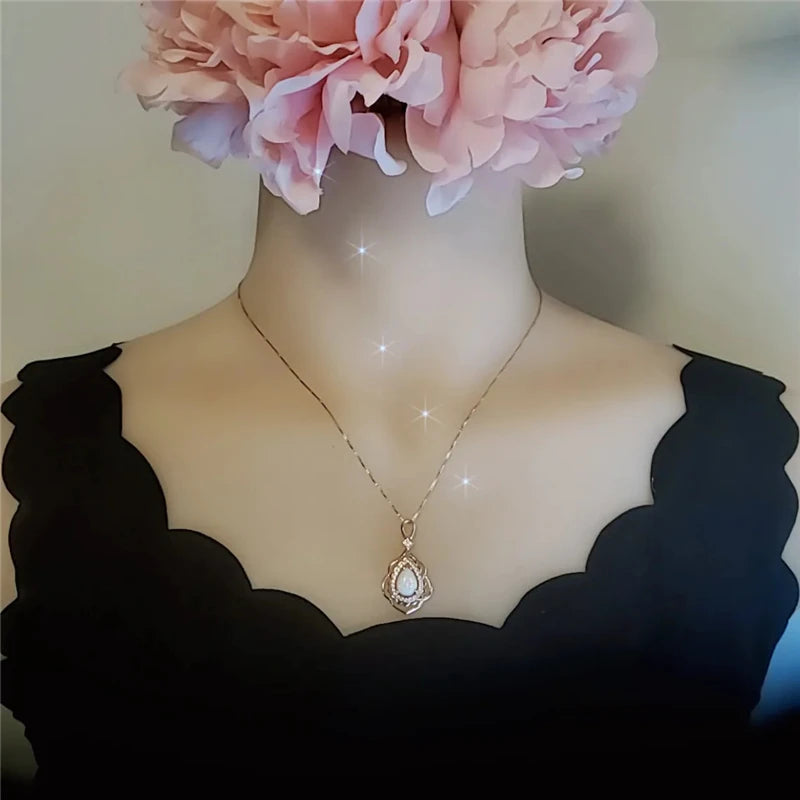 Fashion Big Water Drop White Opal Pendant Necklace for Women Luxury Rose Gold Color Crystal Flower Necklace Jewelry Dropshipping