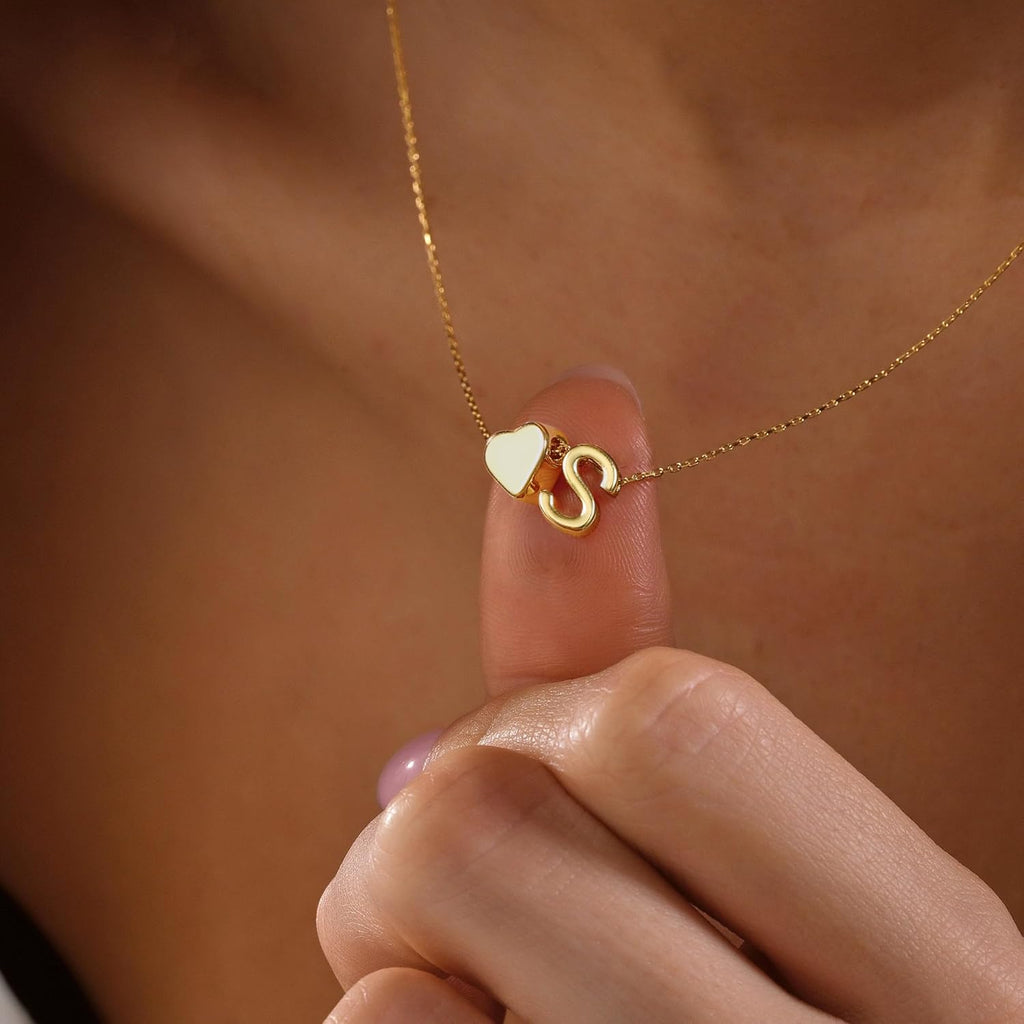 Regali Di Natale per Donne E Ragazze – Collana a Cuore Oro Con Lettere Da Donna, 14 Carati Placcato Oro Con Lettere A-Z Ciondolo a Forma Di Cuore Gioielli Regali Personalizzati per Donne