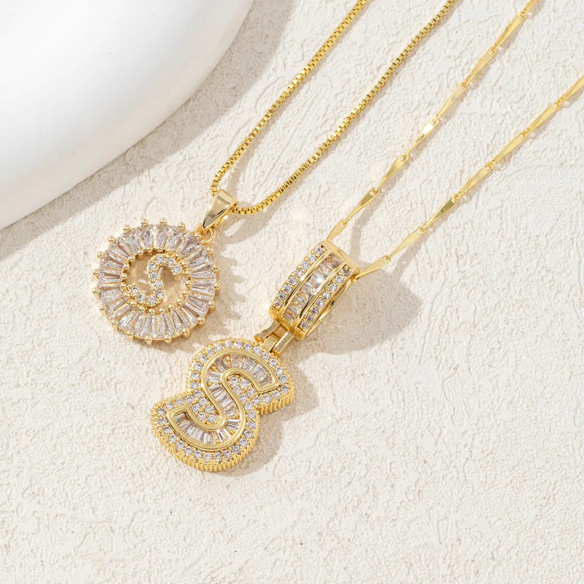 MINDEKA 2 Pack Initial Necklaces Letter Pendant Necklaces 14K Gold Plated Alphabet Necklaces with Adjustable 17''-19'' Chain for Women Mother’S Day Gift