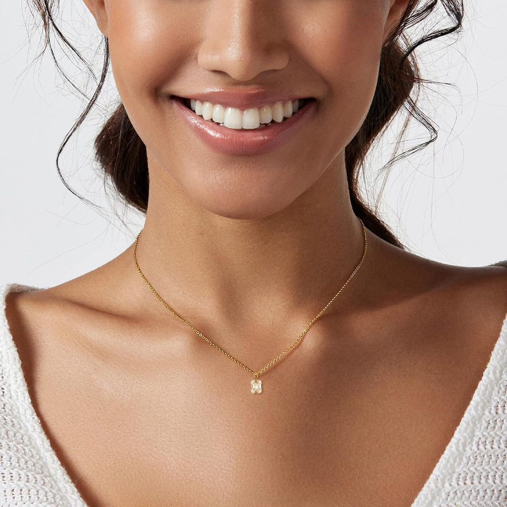 Collana Donna Oro 18K Con Ciondolo Diamante, Collana Placcata Oro Elegante, Gioielli Semplici E Raffinati, Regali per Ragazze E Signore, Gioielli Da Collo in Oro per Occasioni Speciali (45Cm)