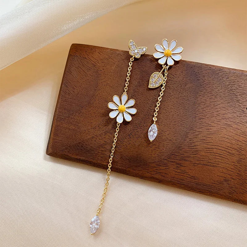 New Korean Style Long Daisy Flower Earrings for Women Asymmetrical Delicate Flower Style Earring Girls Sweet Jewelry Gift