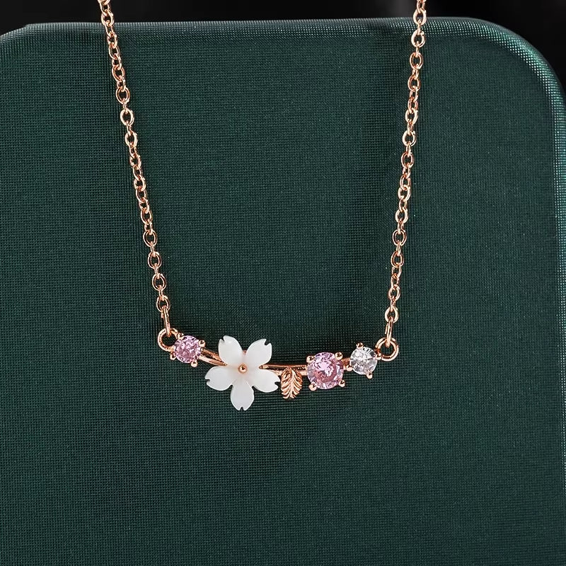 Romantic Shell Flower Pendant Necklace for Women Charm Zircon Clavicle Chain Statement Necklace Aestheitc Choker Jewelry Bijoux