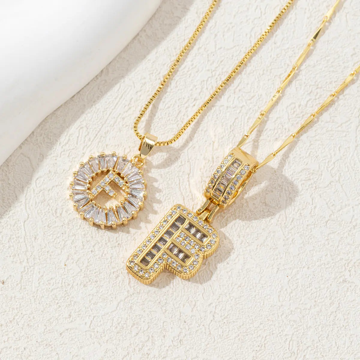 MINDEKA 2 Pack Initial Necklaces Letter Pendant Necklaces 14K Gold Plated Alphabet Necklaces with Adjustable 17''-19'' Chain for Women Mother’S Day Gift